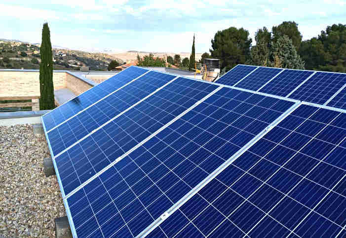 instalacion-fotovoltaica-con-baterias-en-Toledo-1